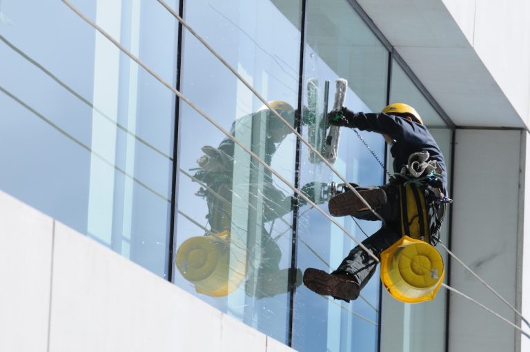 Commercial Cleaning Contracts: What Vancouver Businesses Need to Know